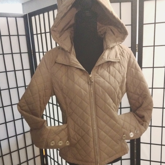 Calvin Klein Short Quilted Jacket - Picture 2 of 7